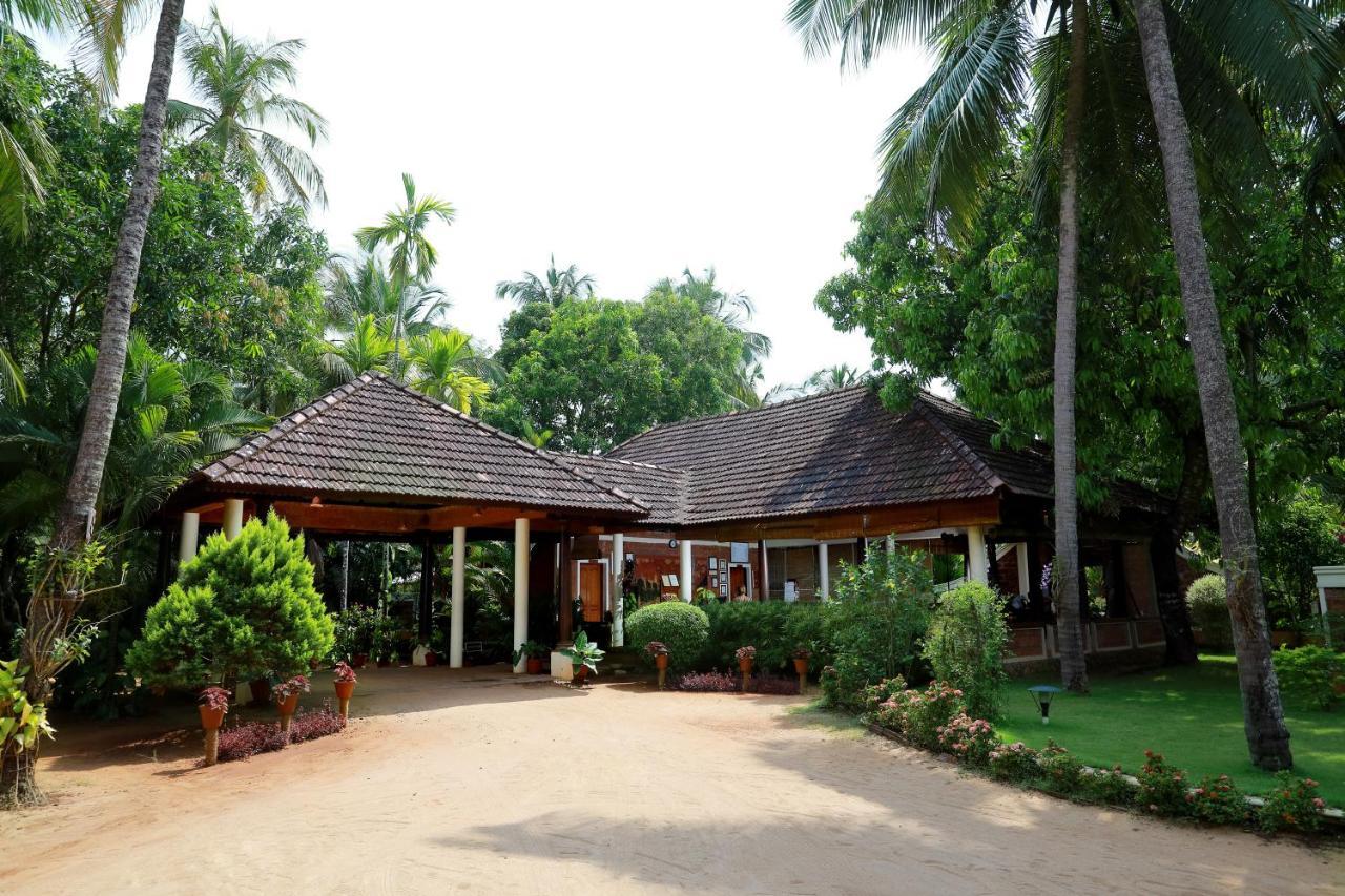The Nattika Beach Resort Thrissur Εξωτερικό φωτογραφία